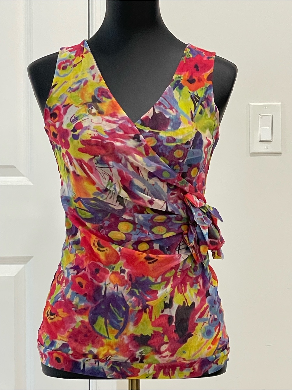 ✨ Sweet Pea by Stacy Frati Vintage Y2K Vibrant Watercolor Mesh Top - Size M